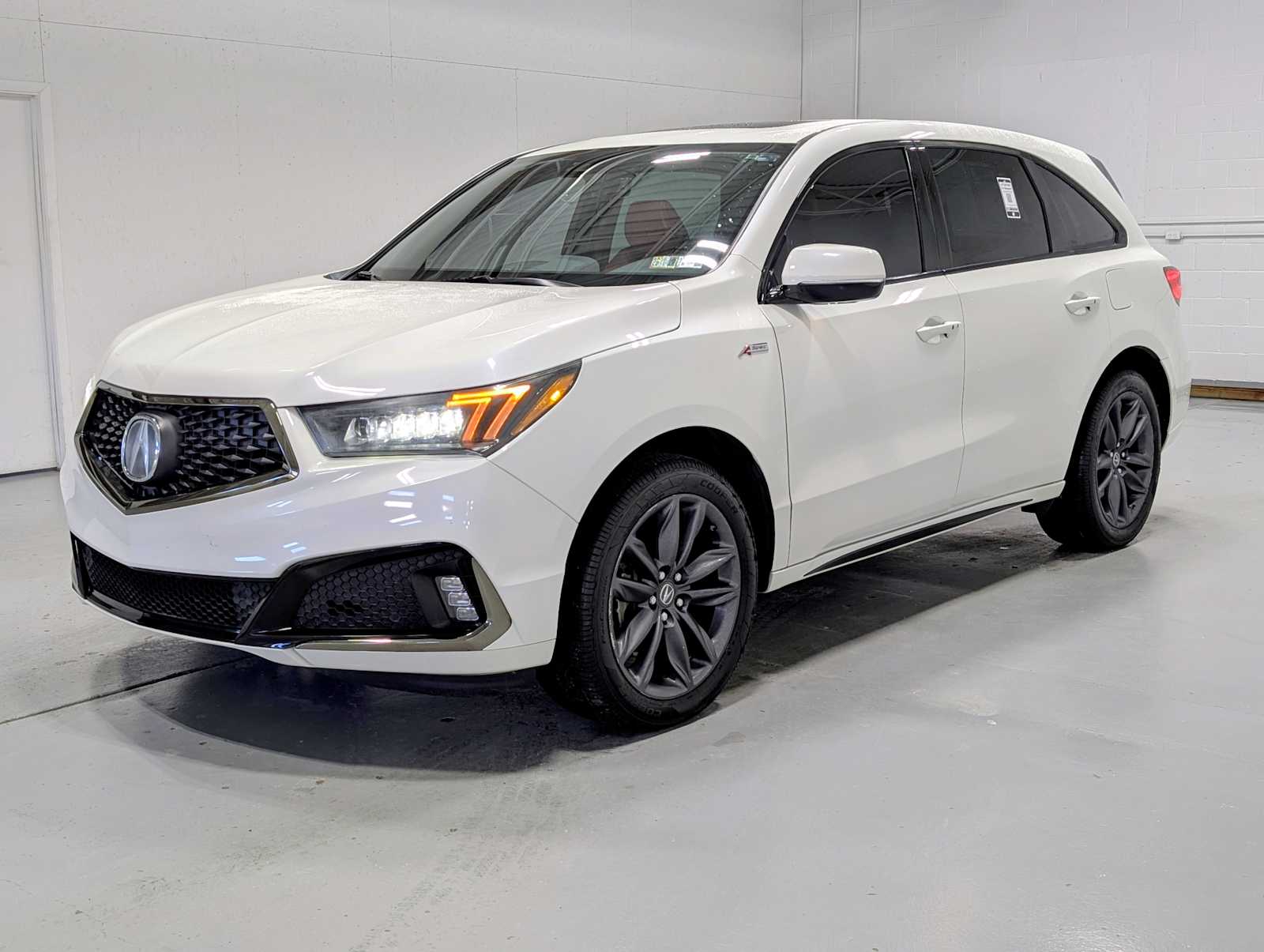 2019 Acura MDX Technology & A-Spec Package's photo