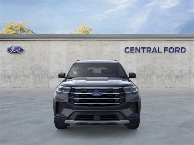 2025 Ford Explorer photo 2