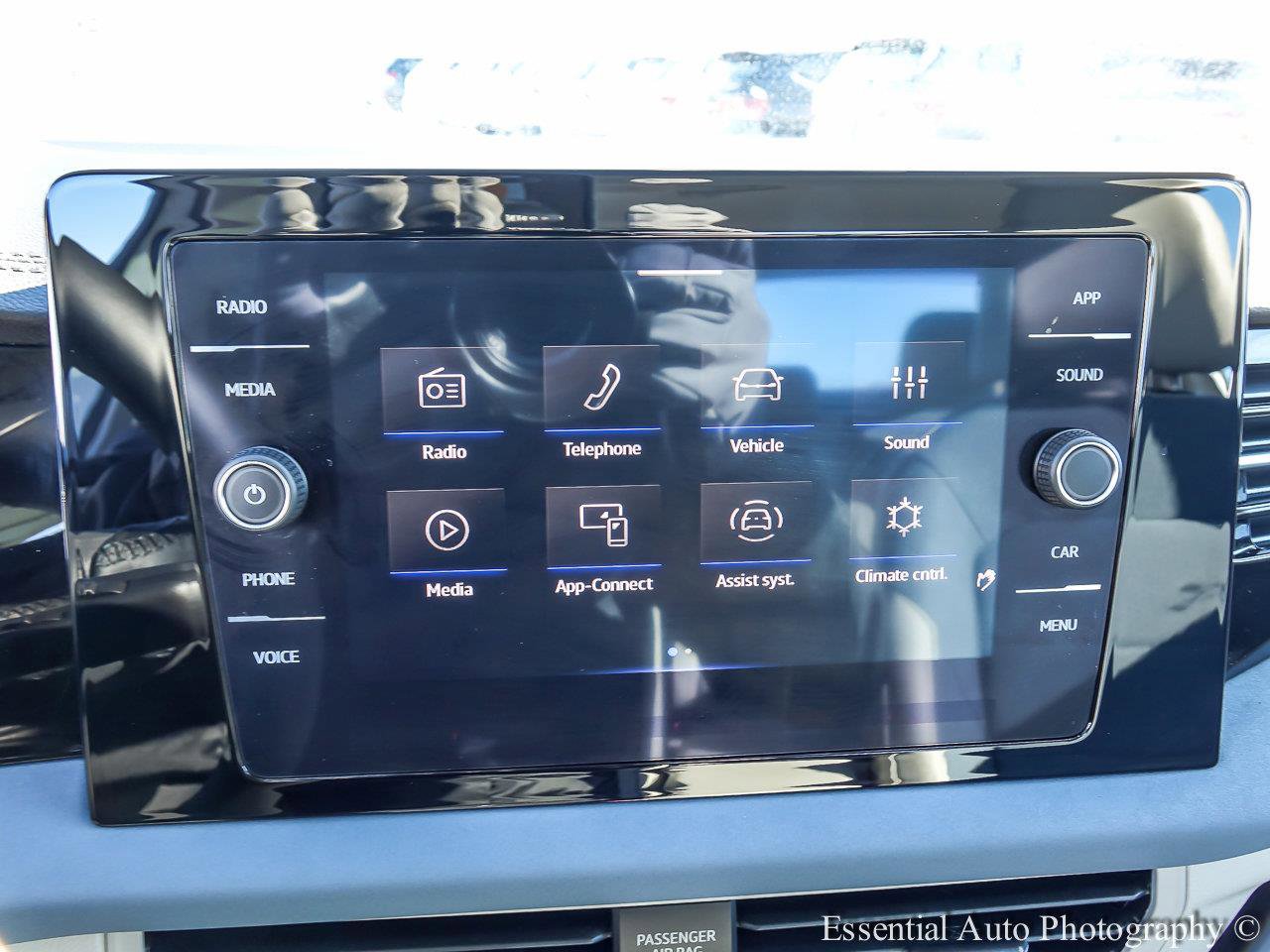 2025 VOLKSWAGEN JETTA - Image 13