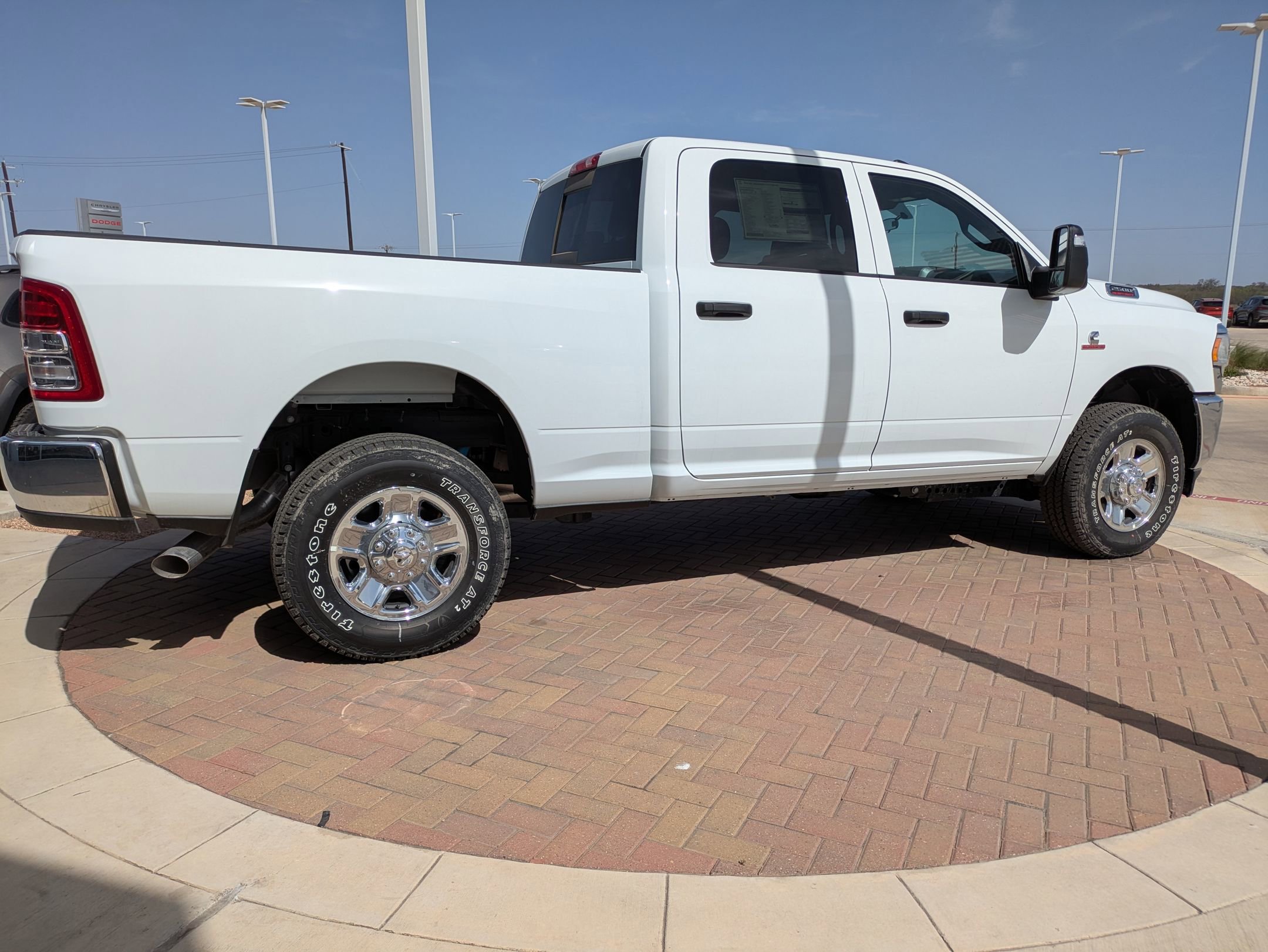 2024 Ram 2500 Tradesman photo 2