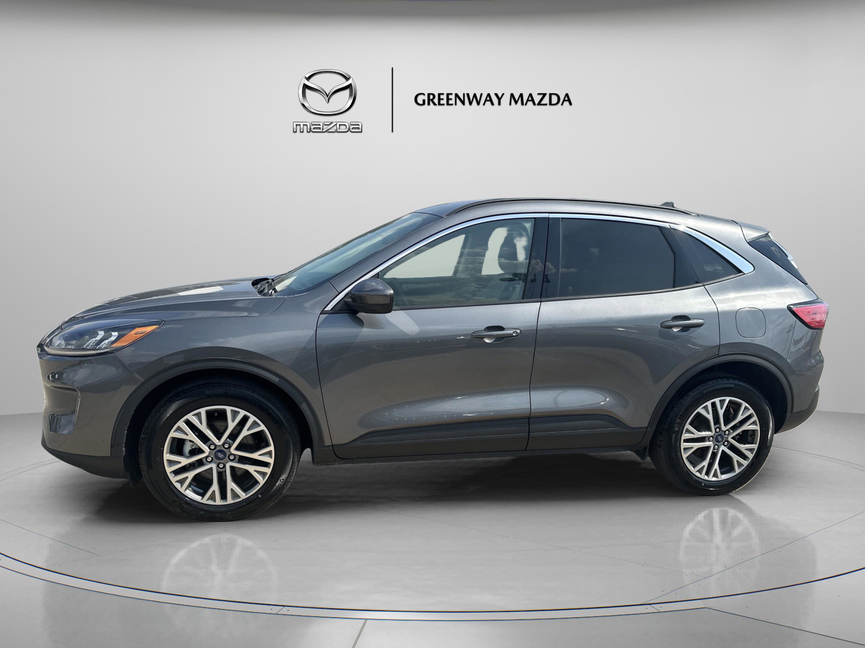 2021 Ford Escape SEL photo 4