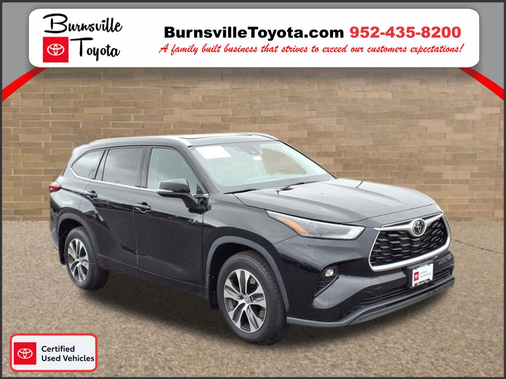 2022 Toyota Highlander XLE's photo