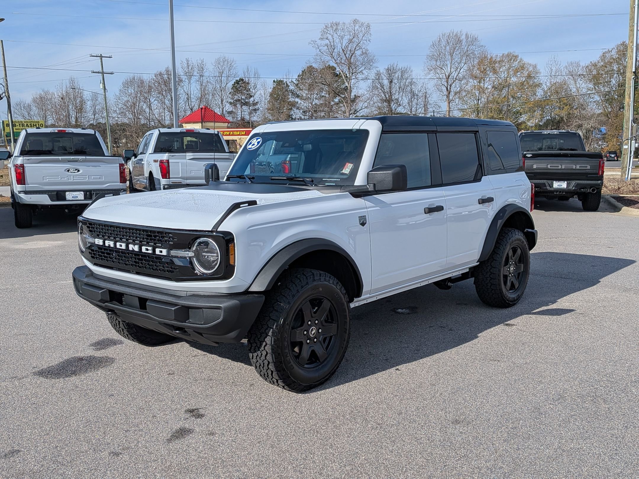 2025 Ford Bronco 4-Door Big Bend's photo