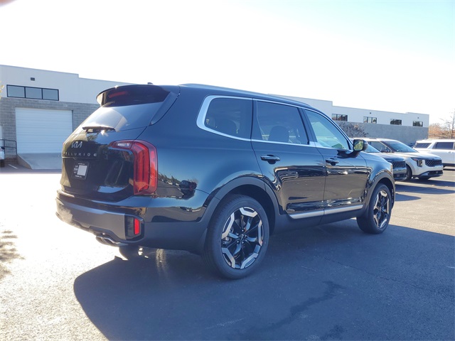 2025 Kia Telluride S photo 4