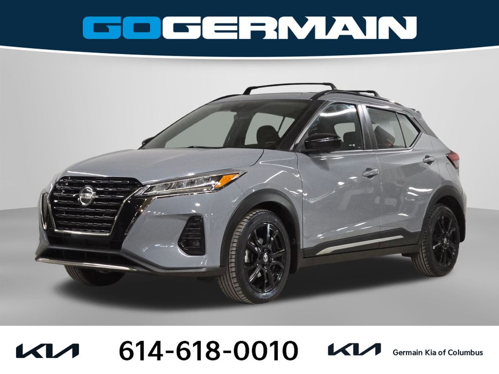 2021 Nissan Kicks SR