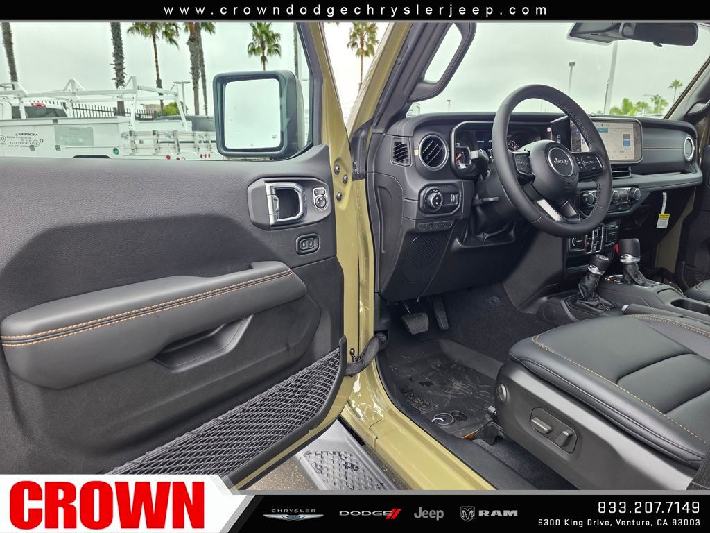 2025 Jeep Gladiator Sport photo 15