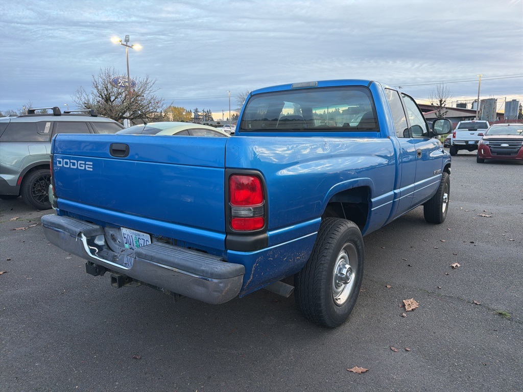 2001 Dodge Ram photo 4