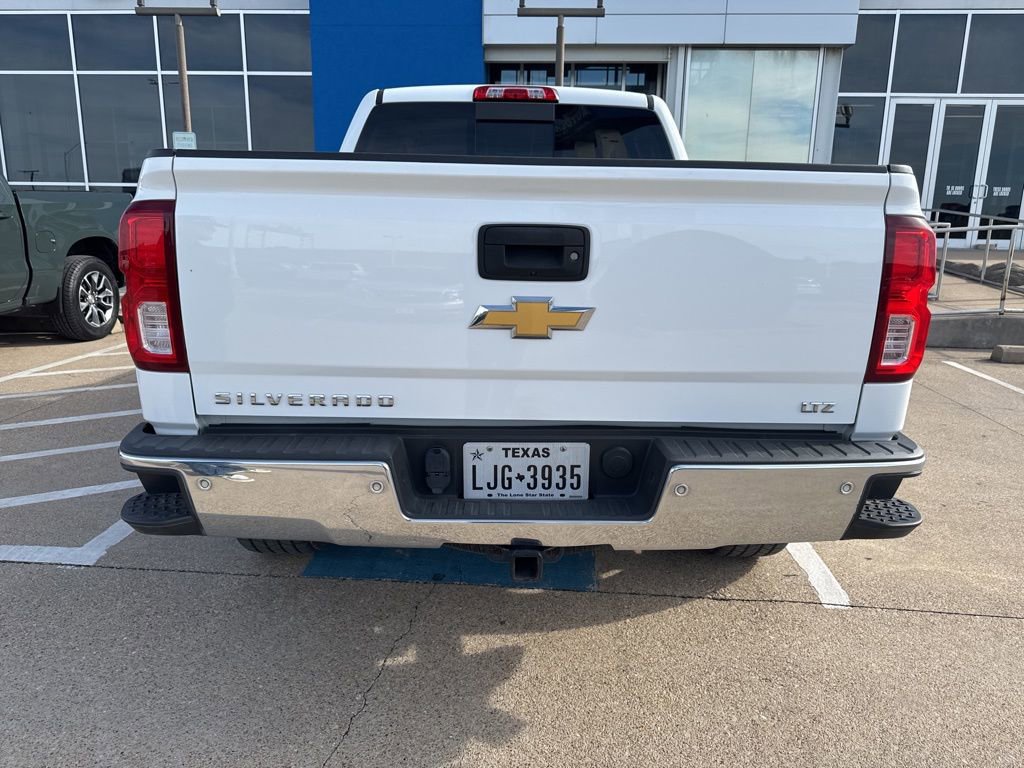 2018 Chevrolet Silverado 1500 LTZ photo 3