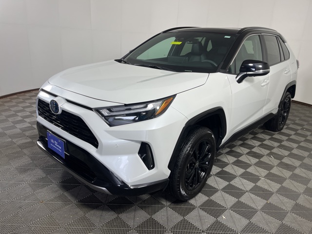 2024 Toyota RAV4 Hybrid XSE photo 3
