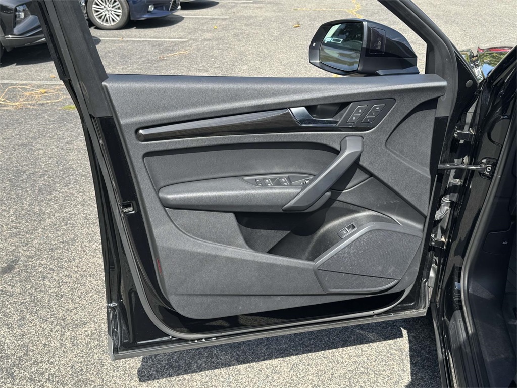 2020 Audi Q5 45 Premium photo 13