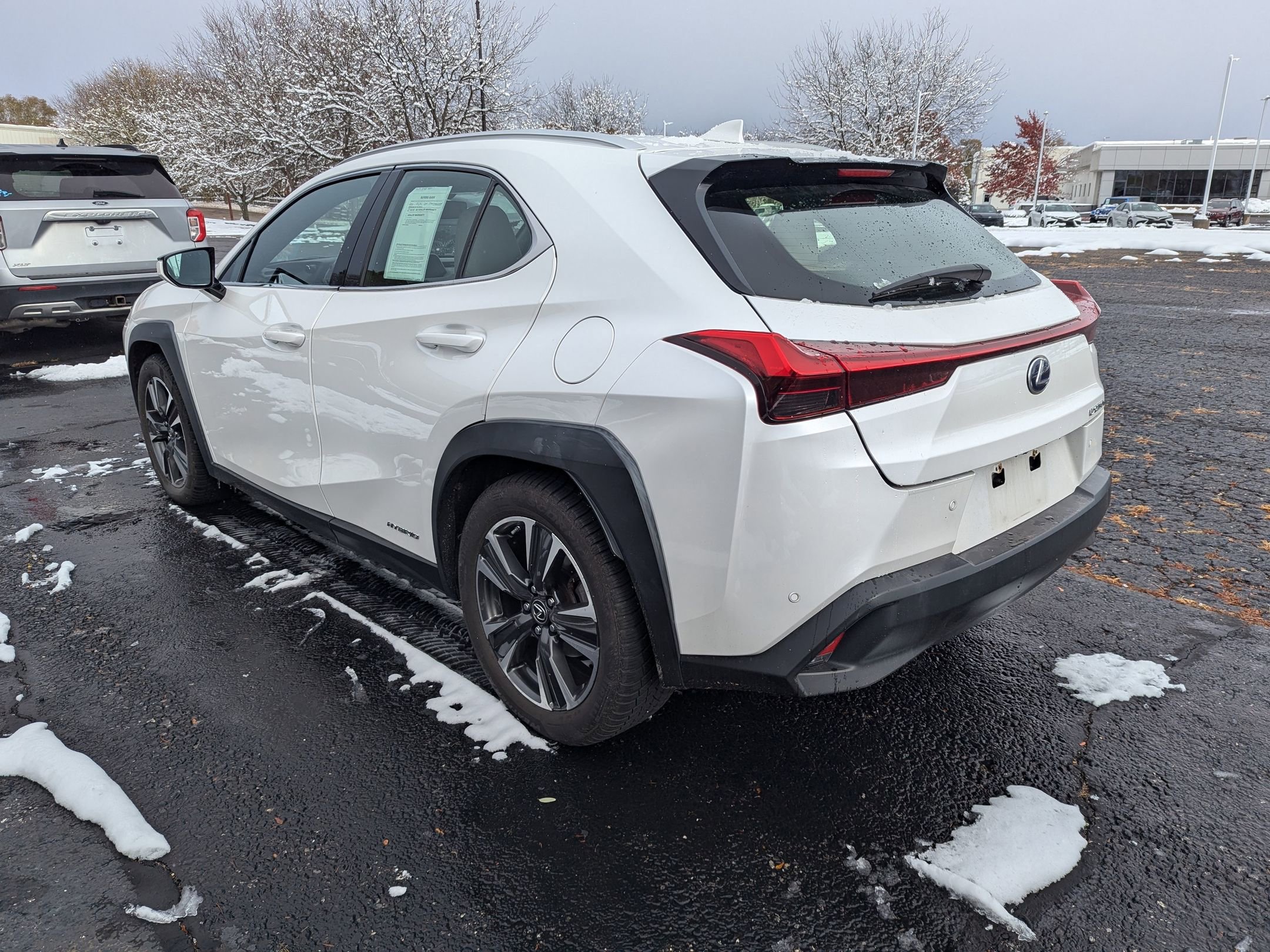 2019 Lexus UX 250h photo 3
