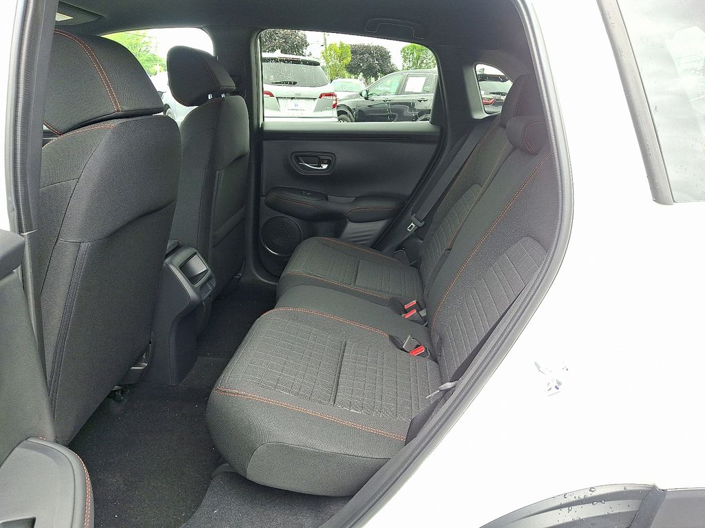 2026 Honda HR-V Sport photo 5