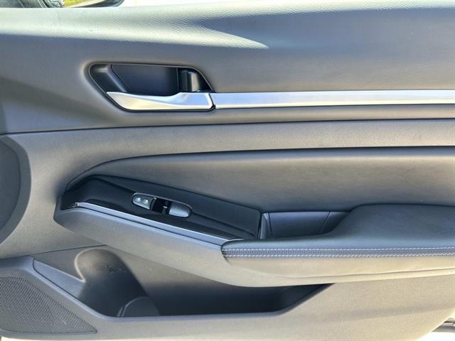 2023 Nissan Altima 2.5 SV photo 23