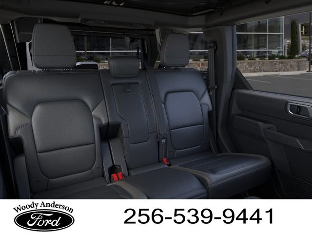 2025 Ford Bronco Outer Banks photo 9