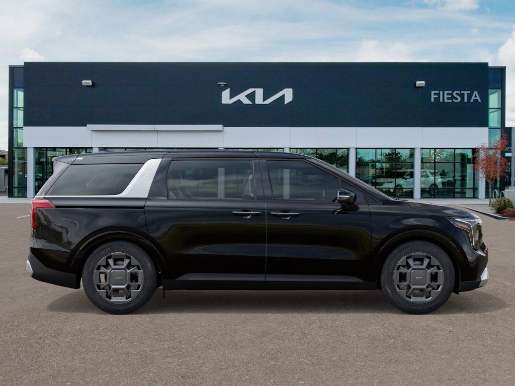 2026 Kia Carnival EX photo 5