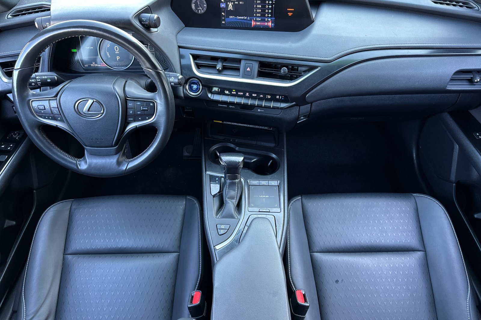 2021 Lexus UX 250h photo 12