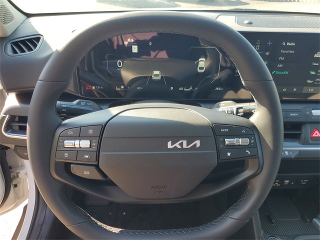 2025 Kia K4 EX photo 14