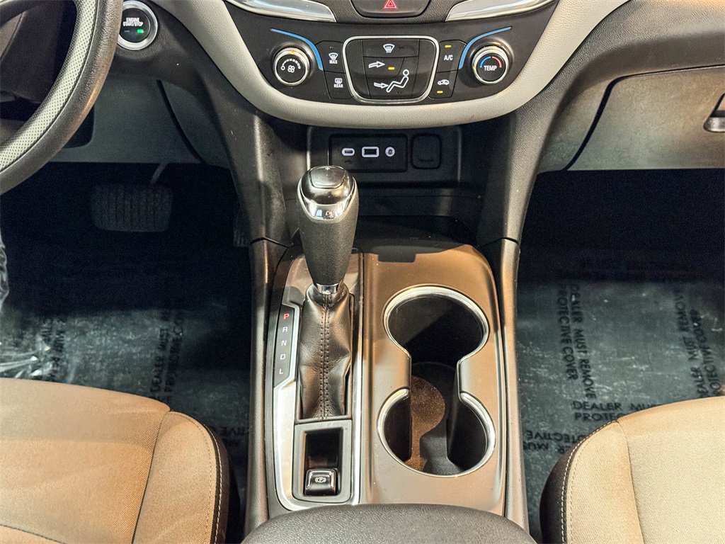 2019 Chevrolet Equinox LS photo 24