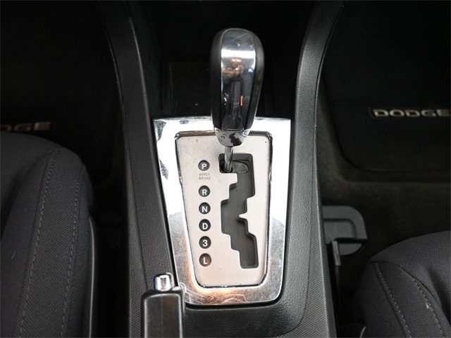2010 Dodge Avenger SXT photo 4