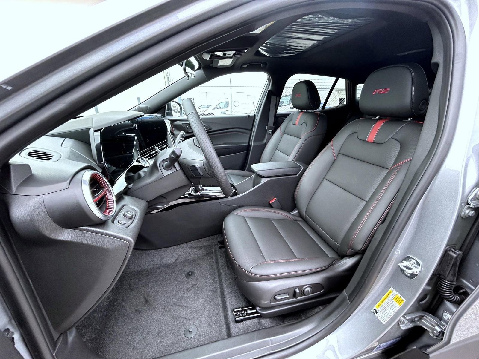 2025 Chevrolet Trax photo 10