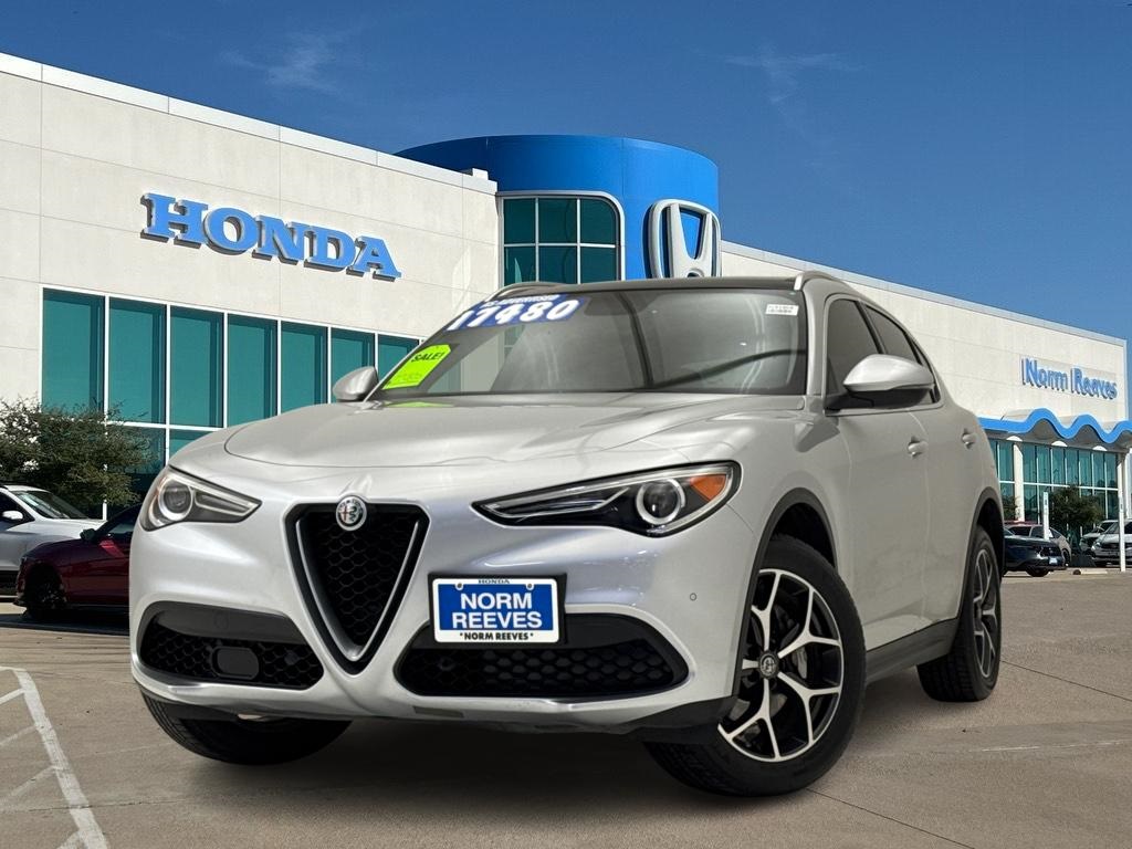 2019 Alfa Romeo Stelvio Ti's photo