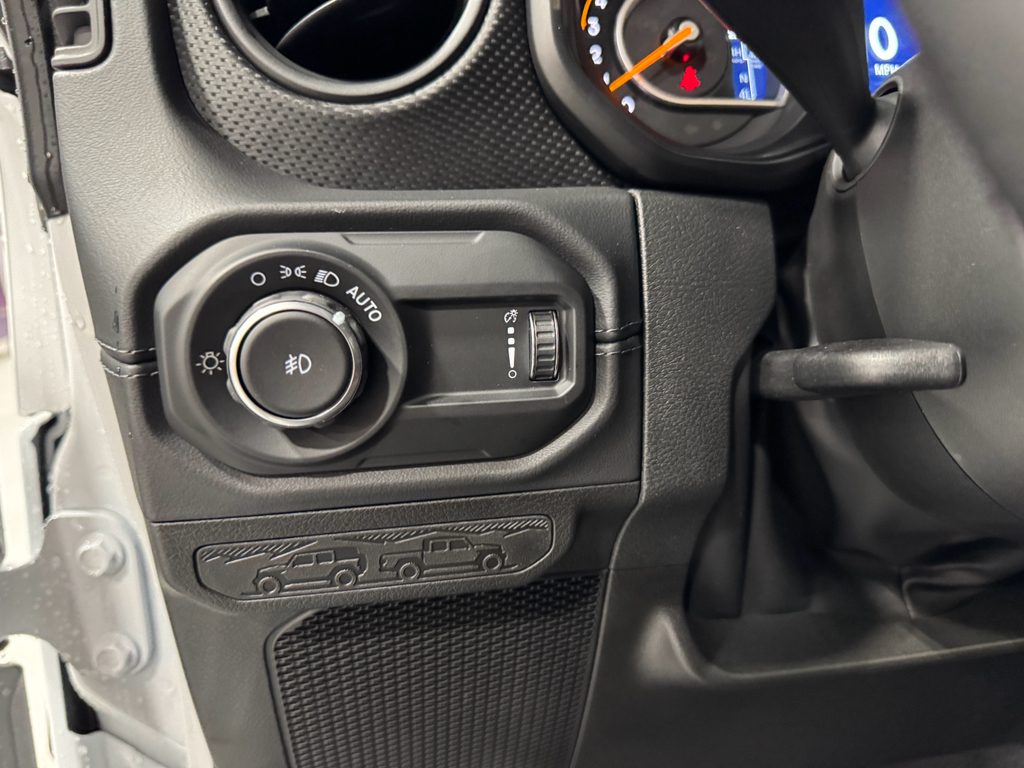 2025 Jeep Wrangler Rubicon X photo 23