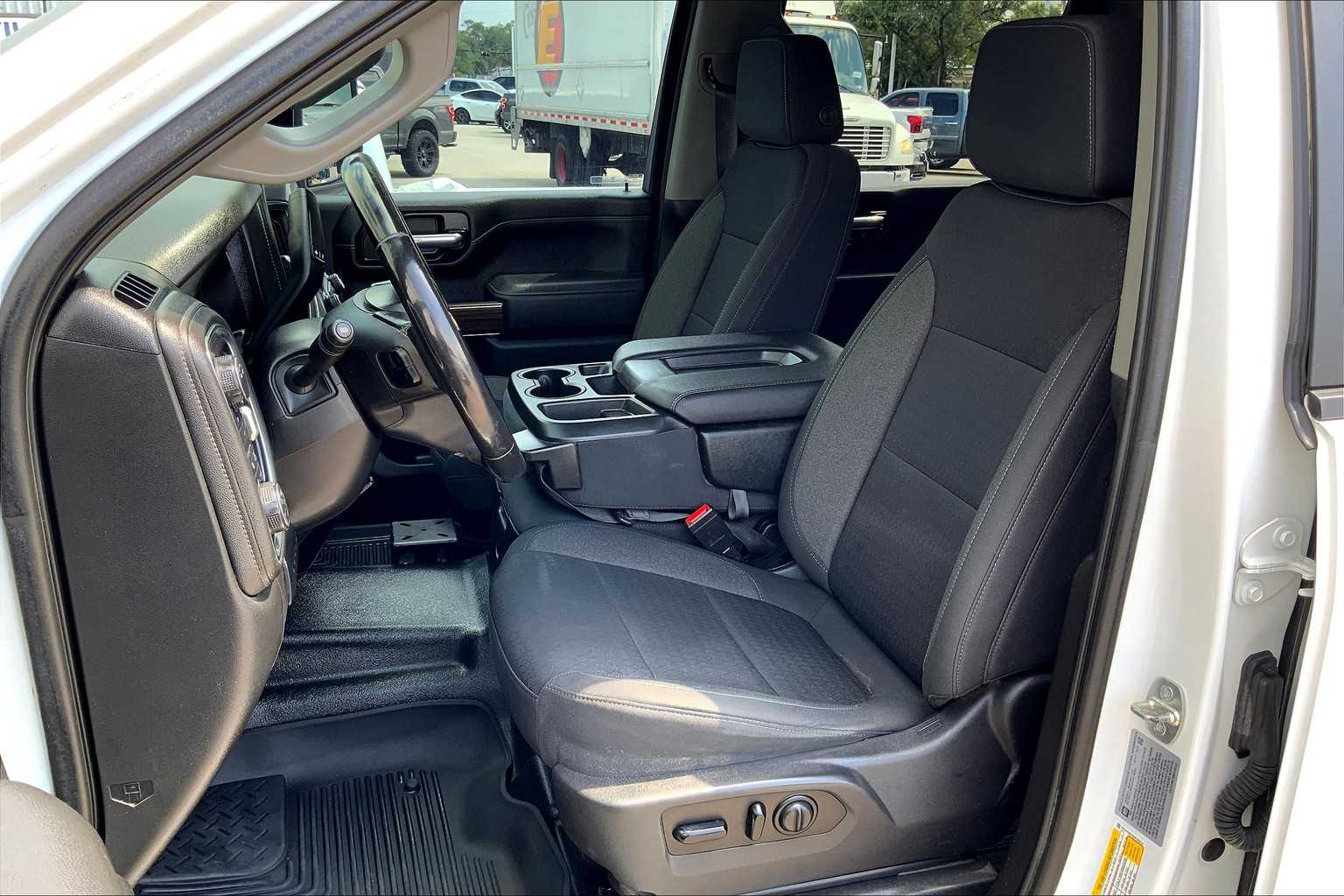 2021 Chevrolet Silverado 2500HD LT photo 7