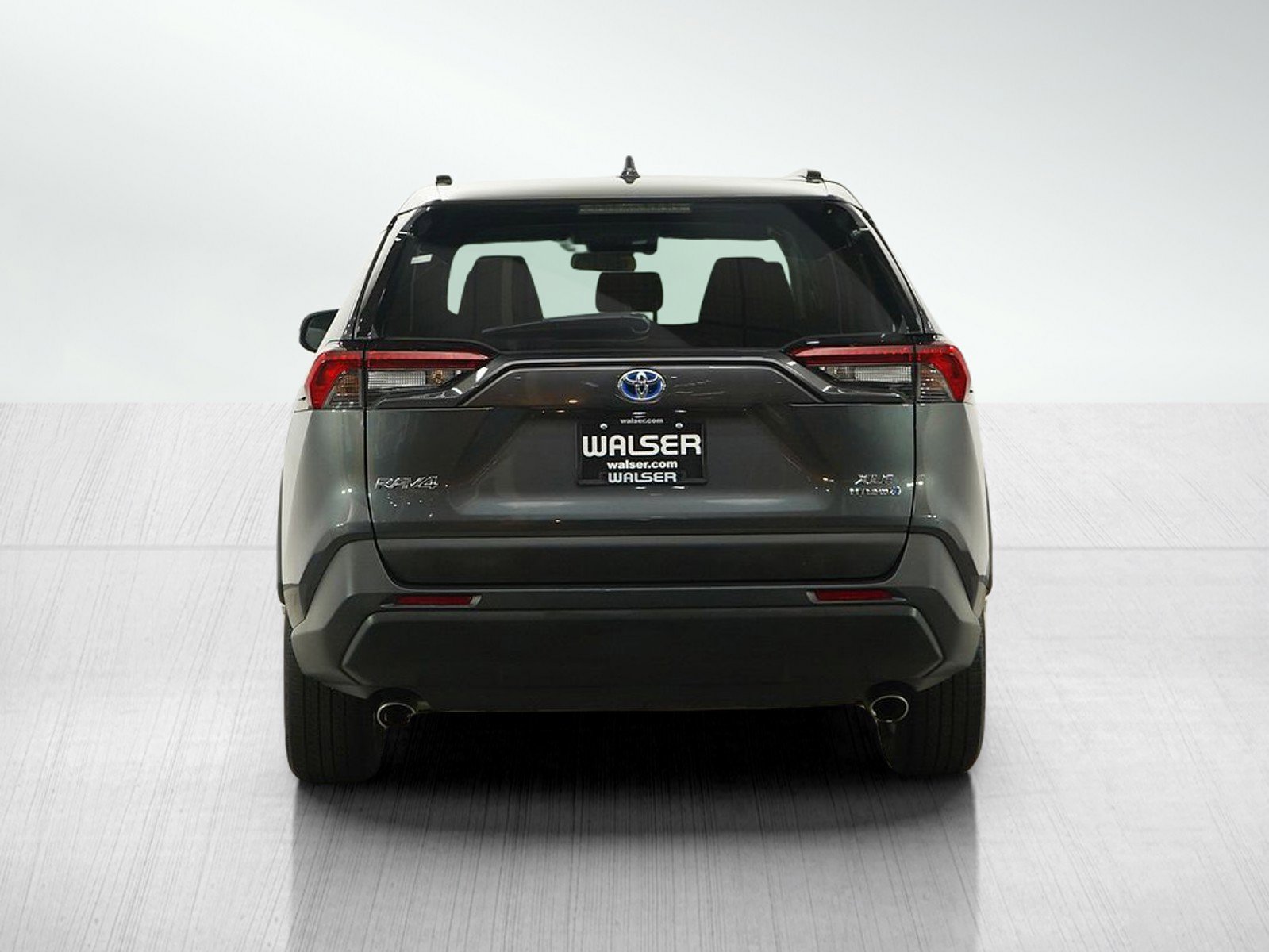 2020 Toyota RAV4 Hybrid XLE photo 4