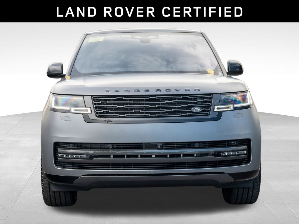 2023 Land Rover Range Rover SE photo 2