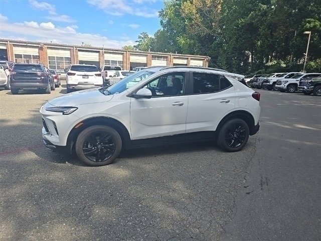 2024 Buick Encore GX Sport Touring photo 10