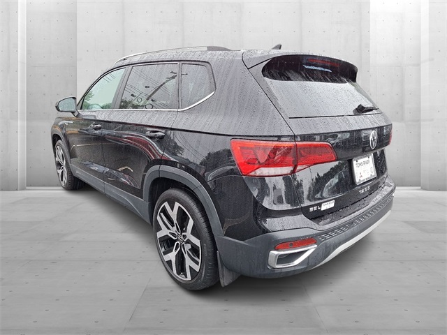 2023 Volkswagen Taos SEL photo 2