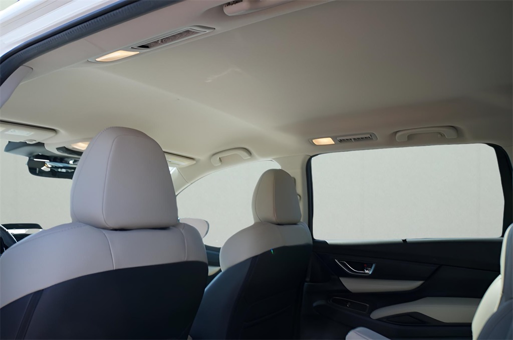 2024 Subaru Ascent Limited photo 3