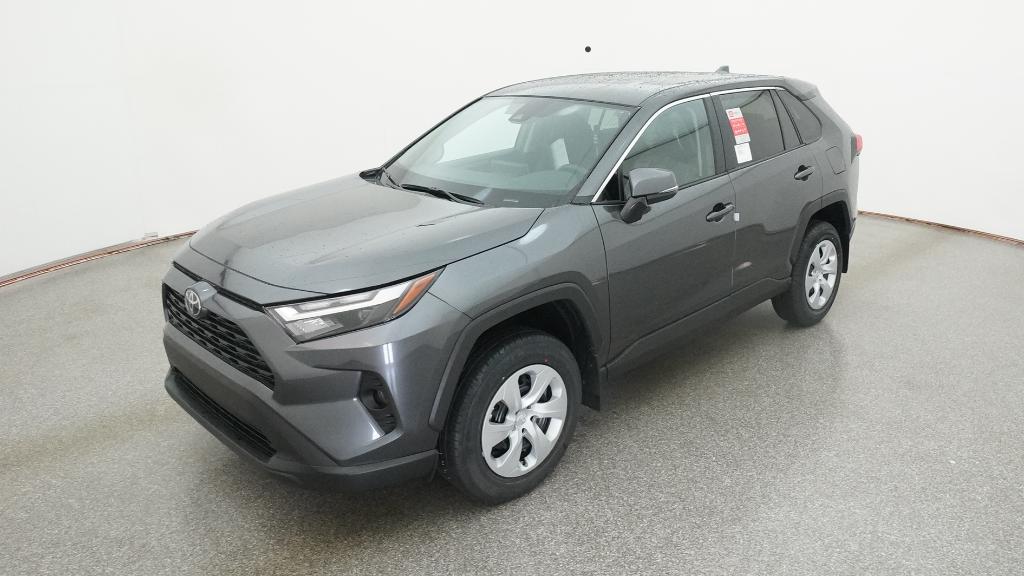 2025 Toyota RAV4 LE's photo