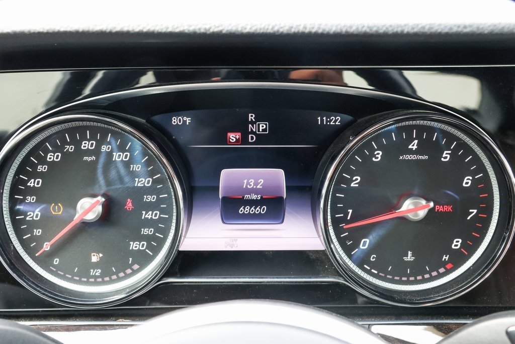 2019 Mercedes Benz E 300 photo 3