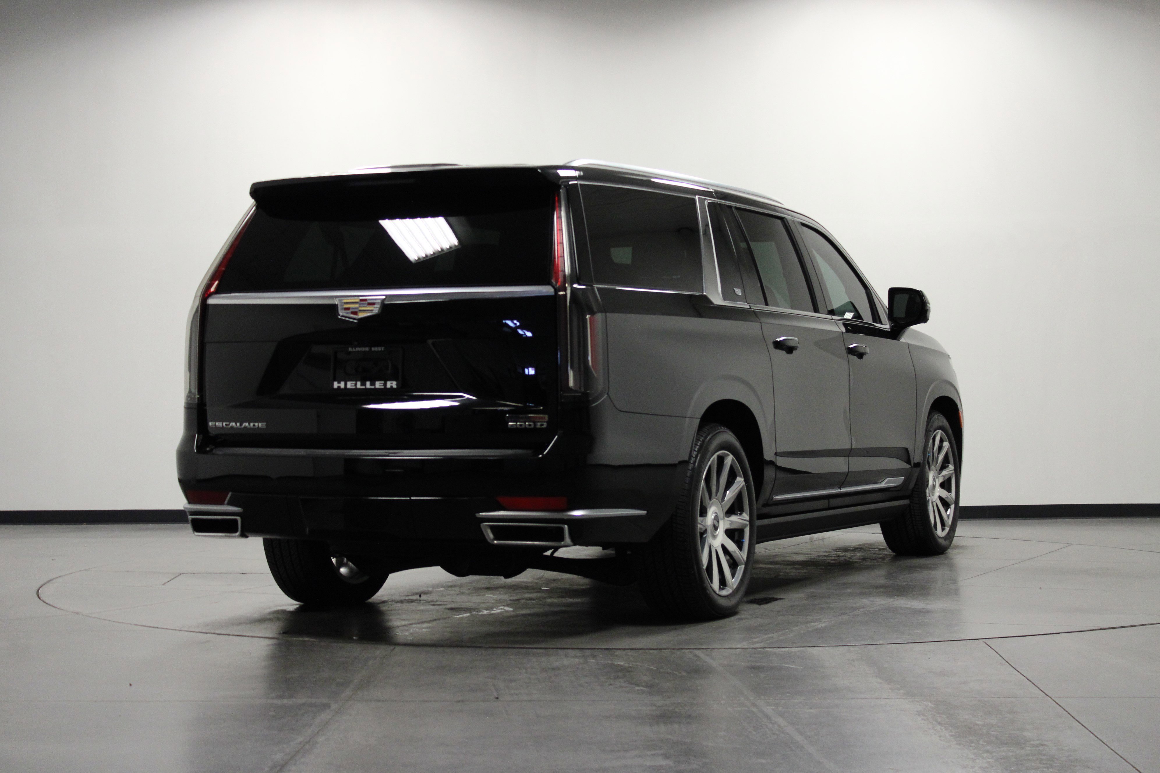 2024 Cadillac Escalade ESV Premium Luxury Platinum photo 3