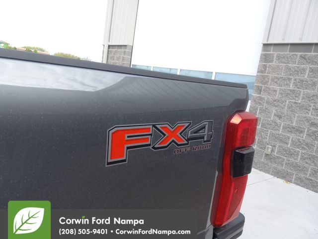 2025 Ford F-250 Platinum photo 27