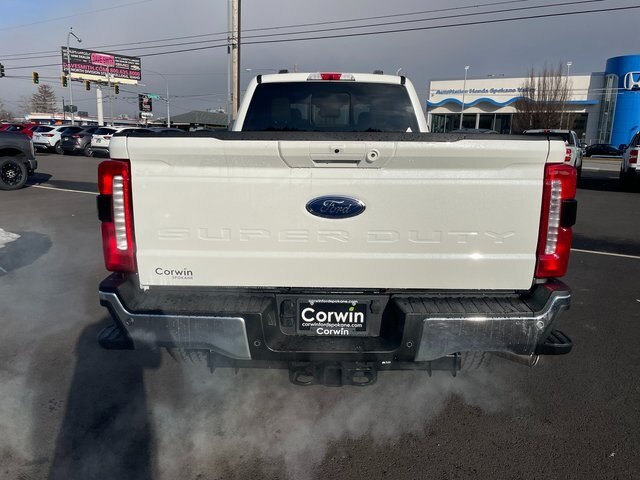 2025 Ford F-350 Lariat photo 16