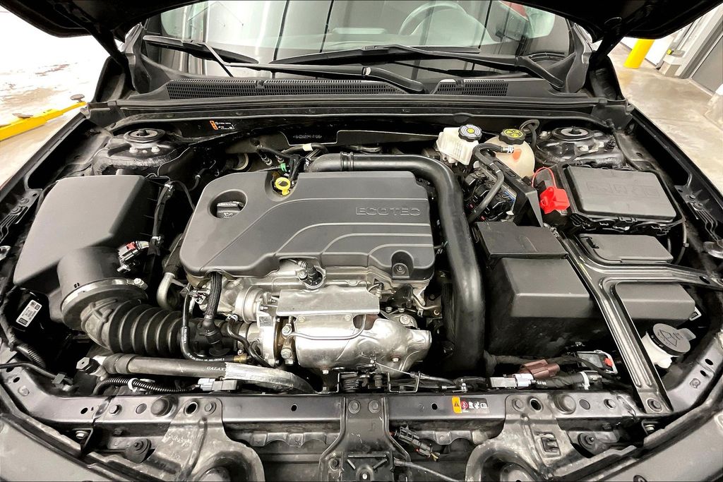 2023 Chevrolet Malibu 1LT photo 10