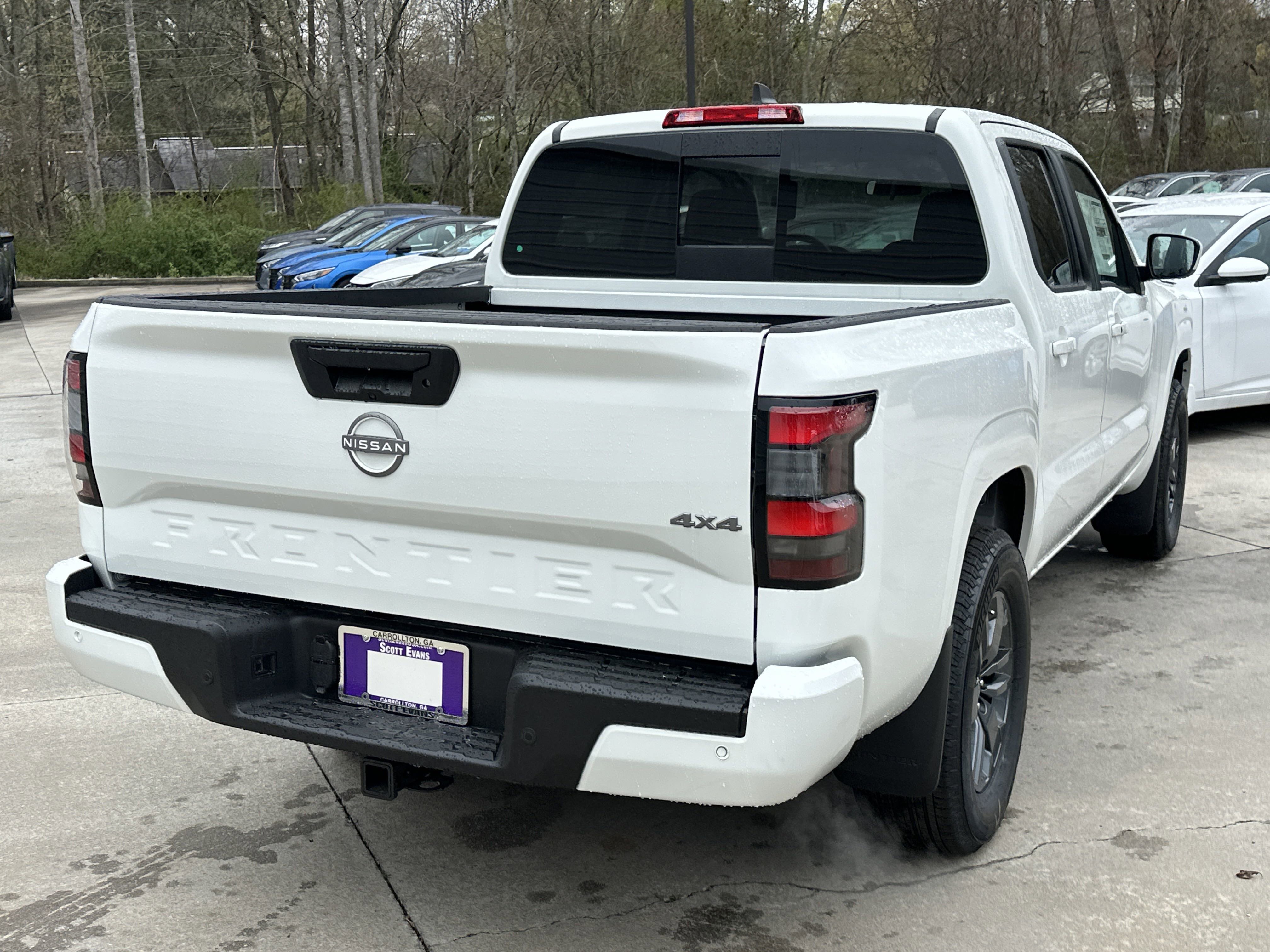 2025 Nissan Frontier SV photo 4
