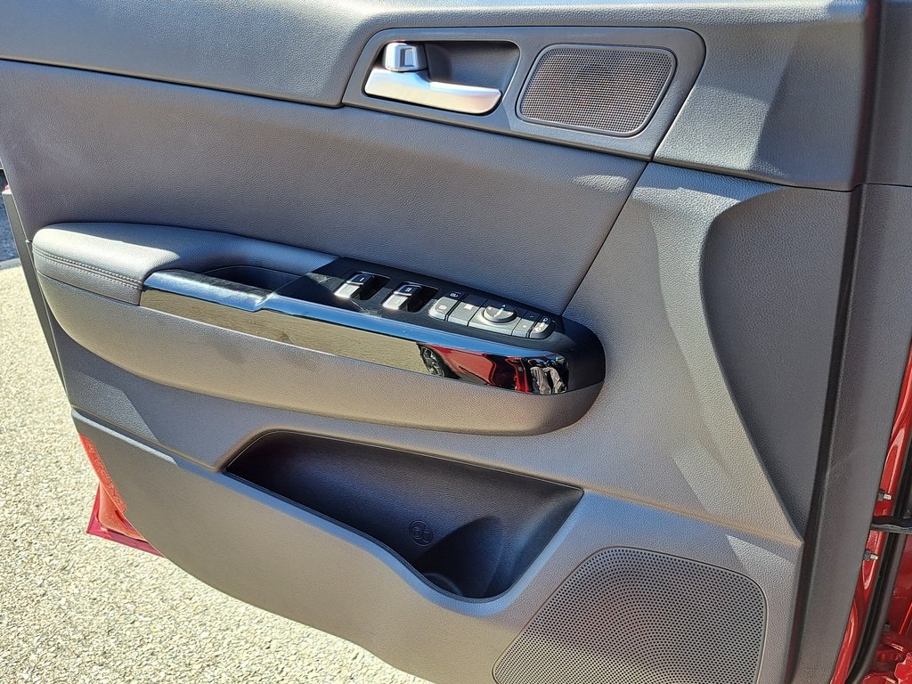 2022 Kia Sportage EX photo 21