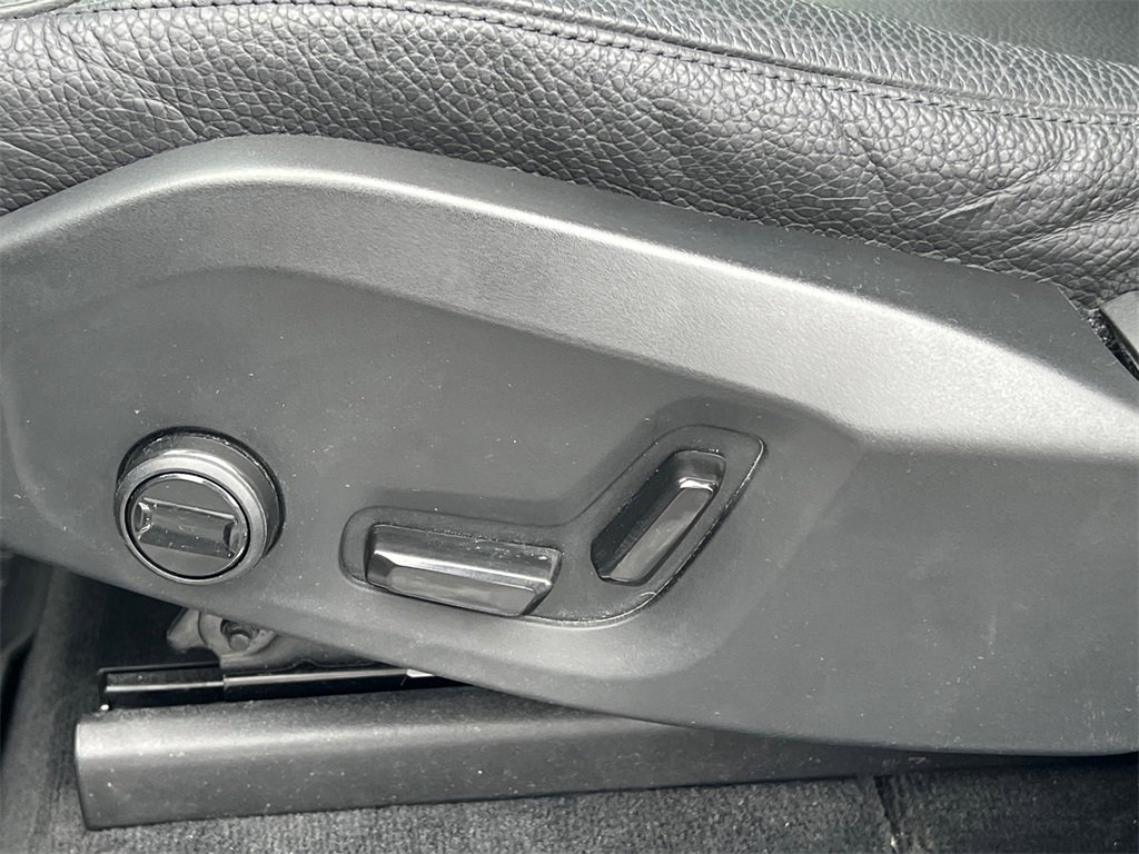 2023 VOLVO XC90 - Image 14