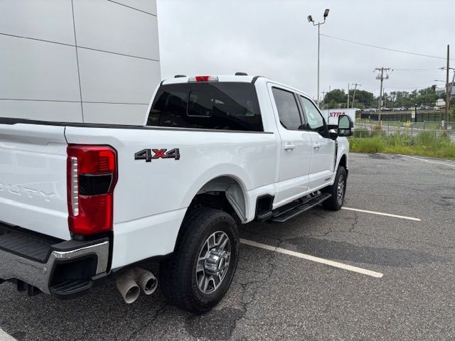 2024 Ford F-350 Lariat photo 3