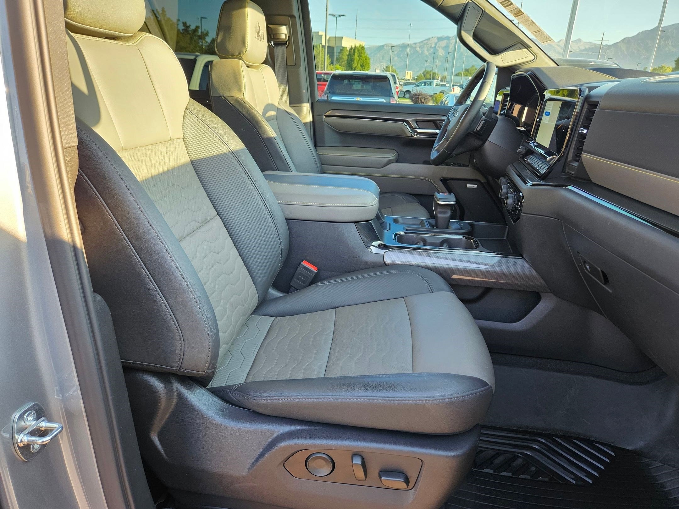 2024 Chevrolet Silverado 1500 ZR2 photo 29