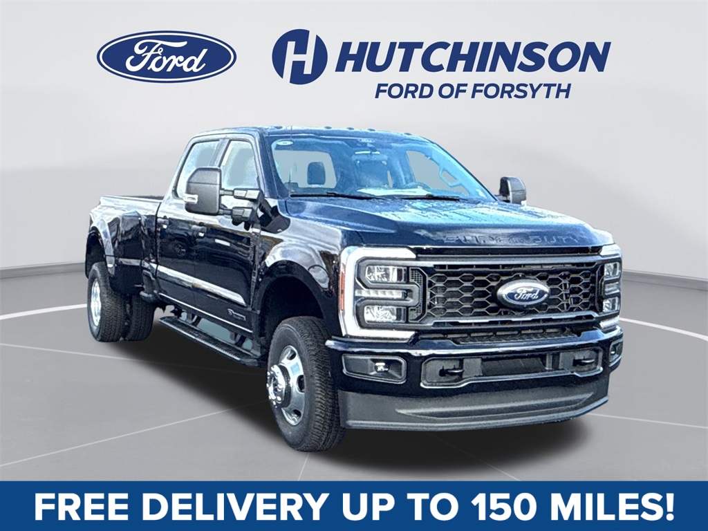 2026 Ford F-350 Super Duty XL's photo