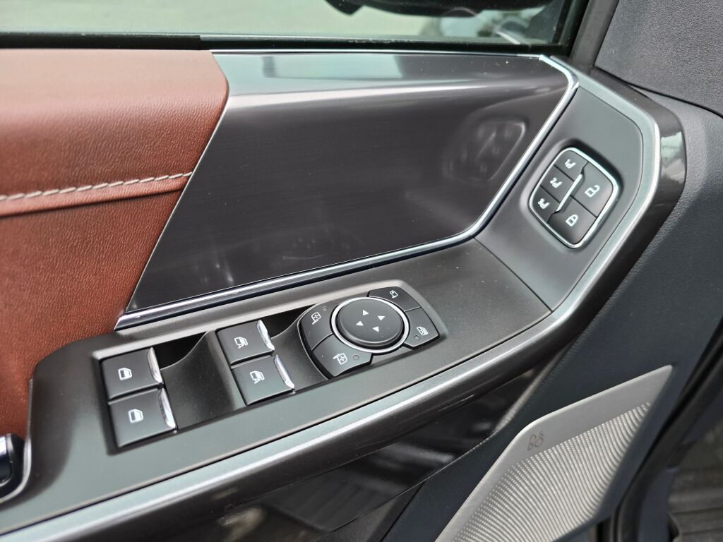 2021 Ford F-150 Lariat photo 21