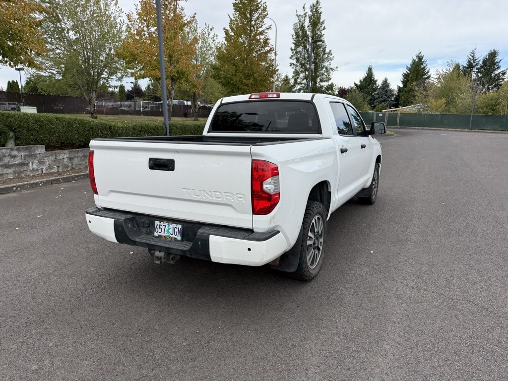 2018 Toyota Tundra SR5 photo 7