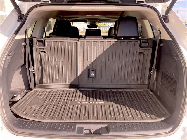 2024 Toyota Highlander XLE photo 16