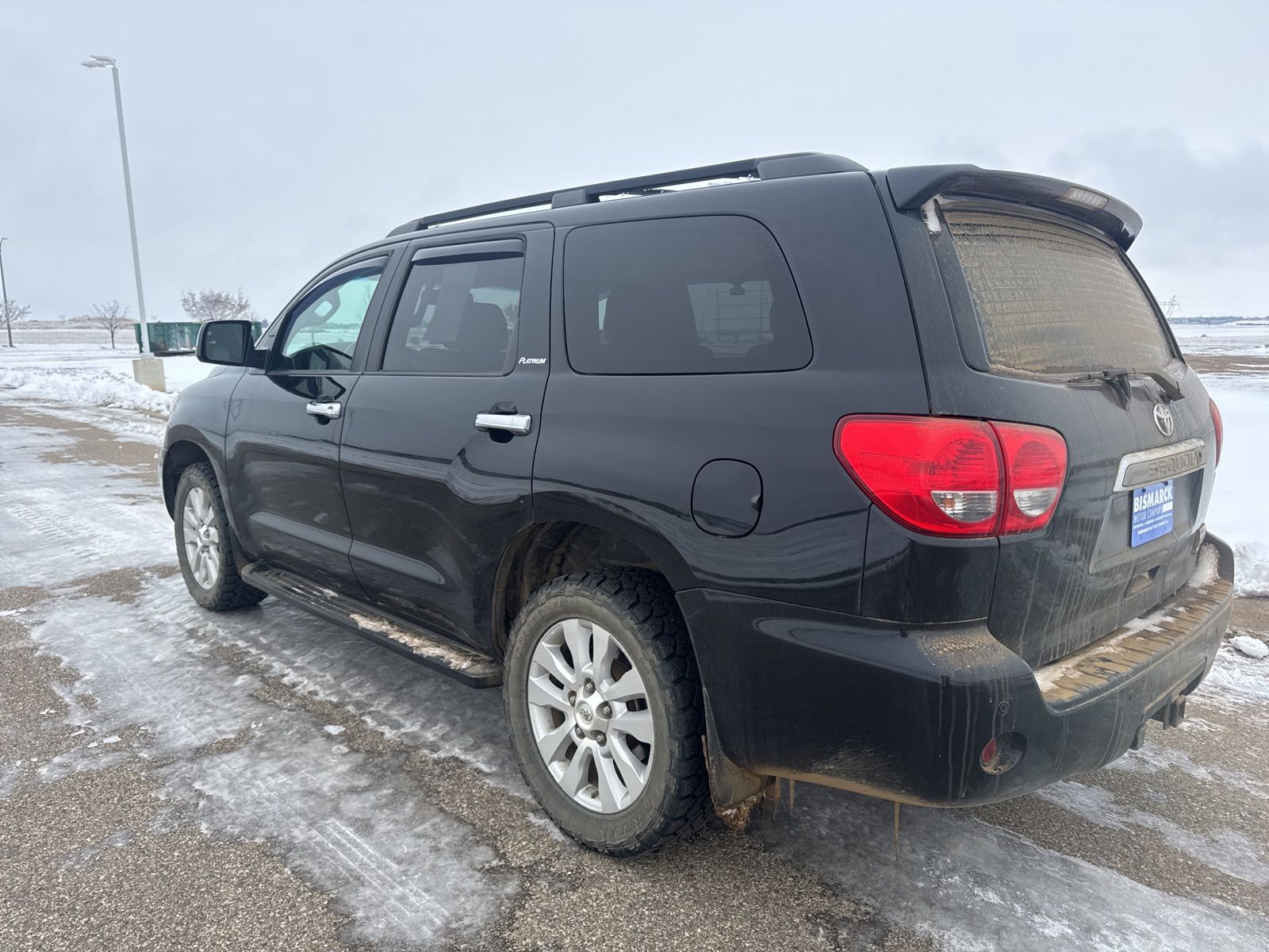 2017 Toyota Sequoia Platinum photo 4