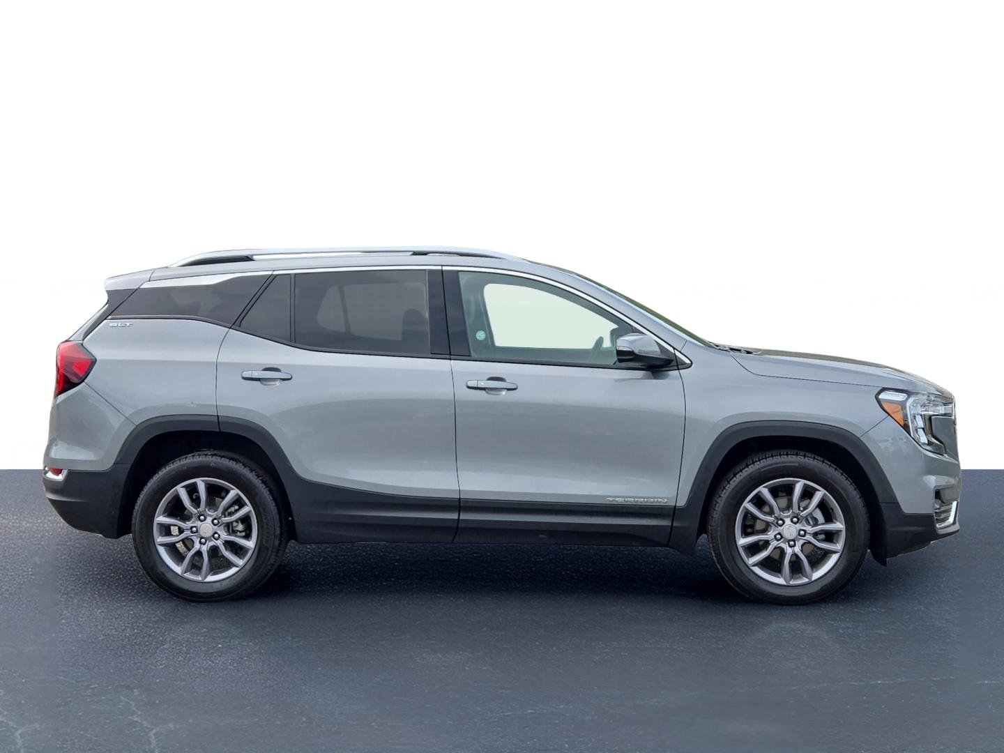2024 Gmc Terrain SLT photo 3