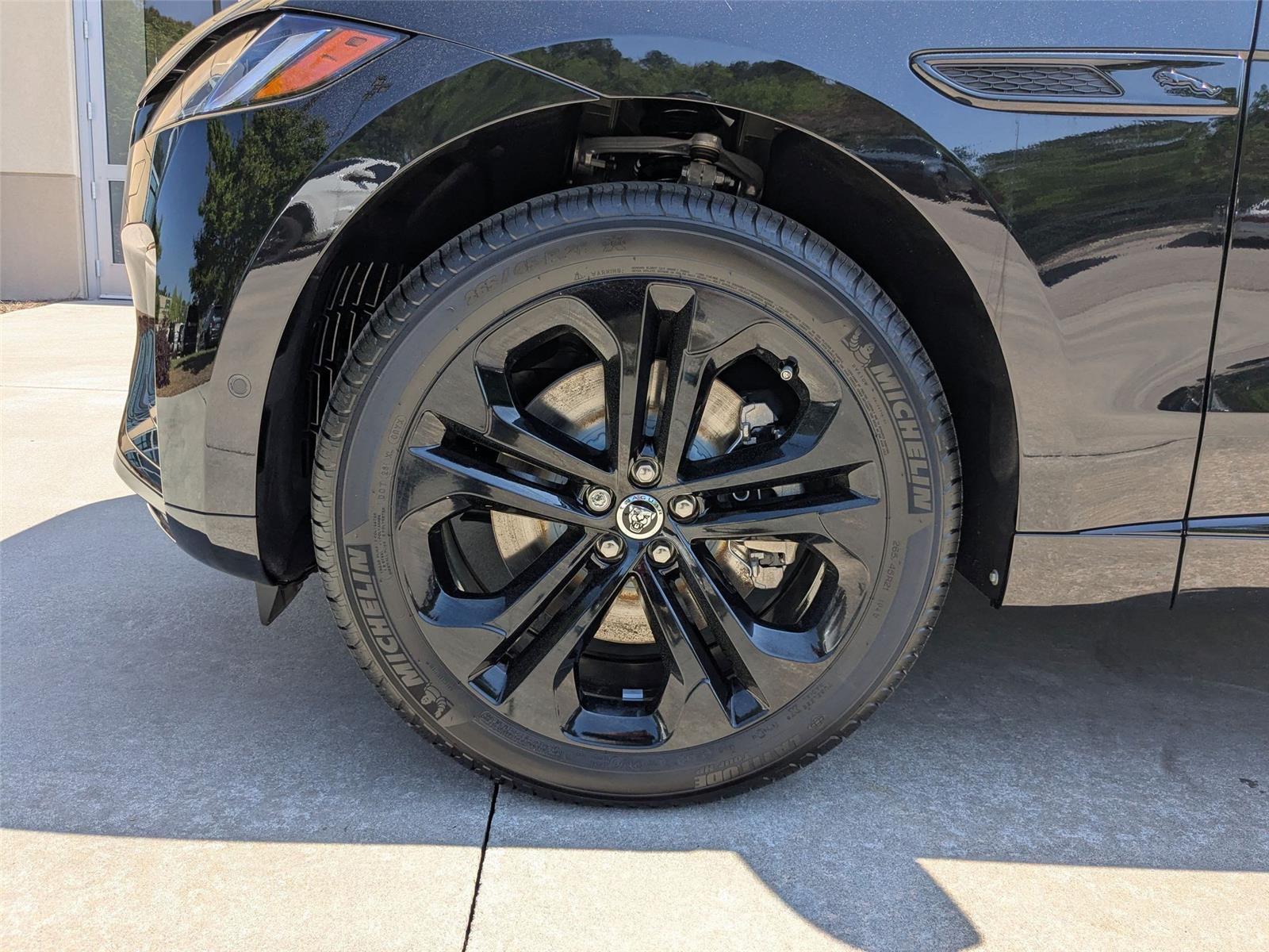 2026 Jaguar F-PACE P250 R-Dynamic S photo 7